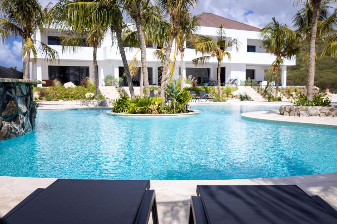 The Reef - Blue Bay Golf & Beach Resort Виллемстад Экстерьер фото